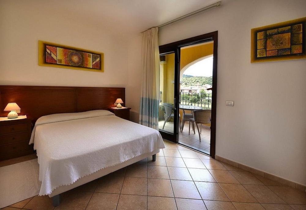 Il Girasole Hotel Villasimius Eksteriør billede